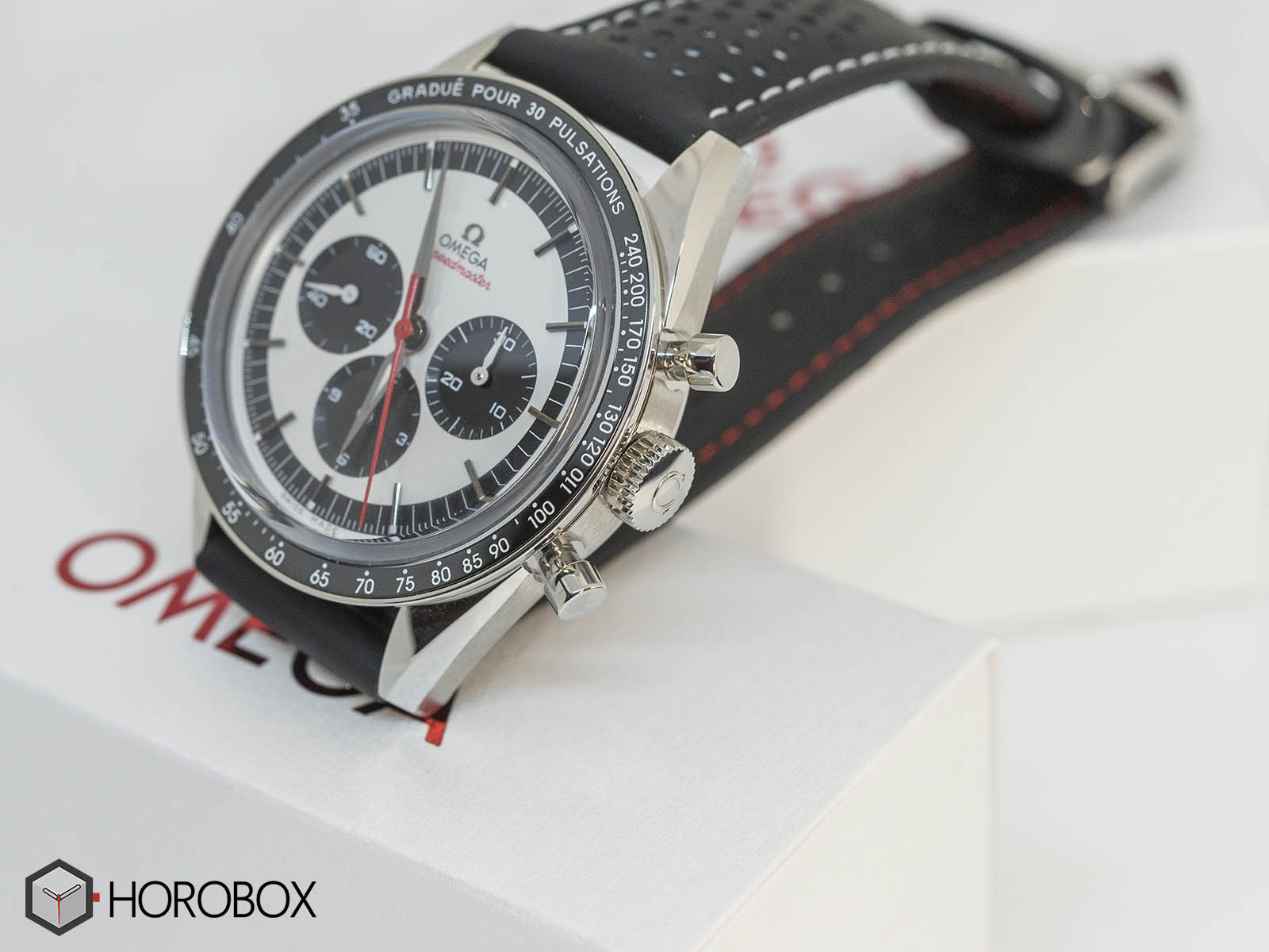 311-32-40-30-02-001-omega-speedmaster-ck2998-pulsometer-6.jpg