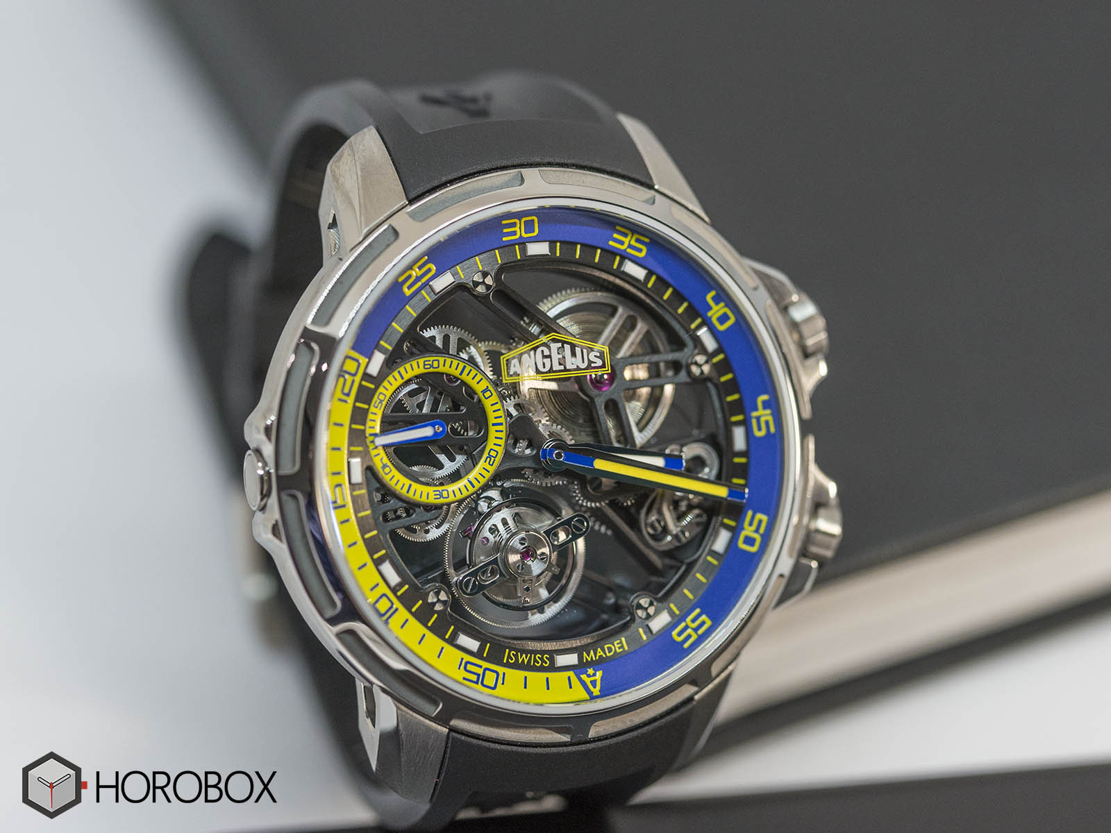 0tdat-b01a-k008t-angelus-u50-diver-tourbillon-4.jpg