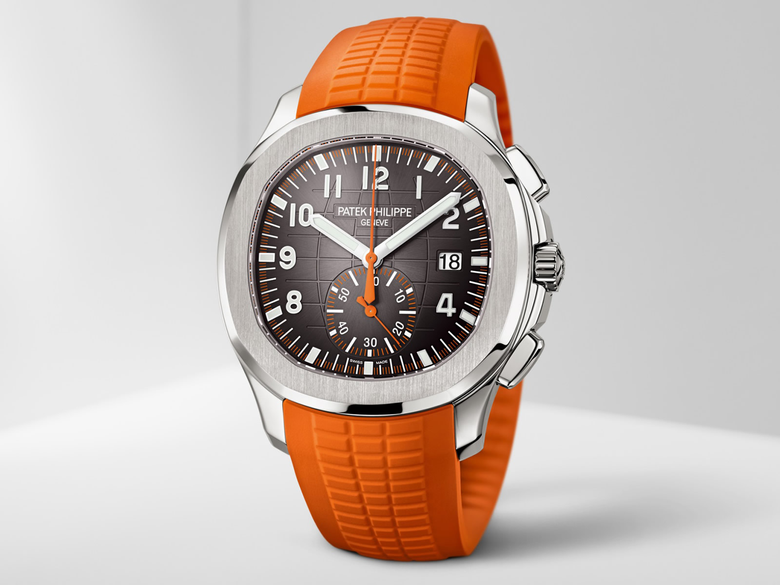 5968a-patek-philippe-aquanaut-chronograph-3-.jpg