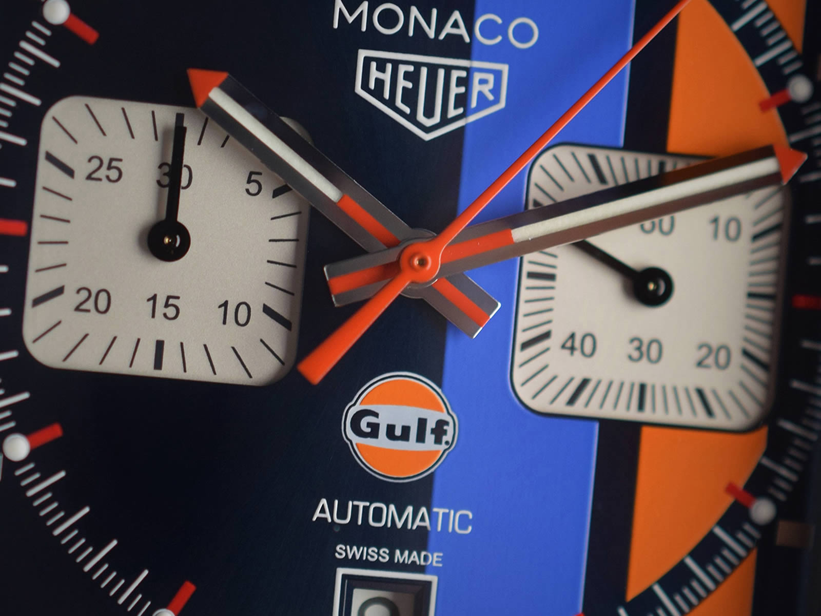 caw211r-fc6401-tag-heuer-monaco-gulf-2018-special-edition-2-.jpg