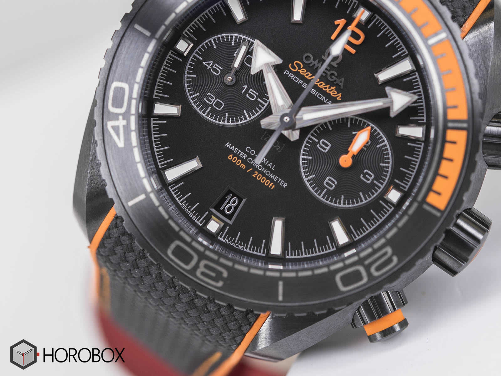 omega-planet-ocean-chronograph-master-chronometer-215-92-46-51-01-001-1-1.jpg