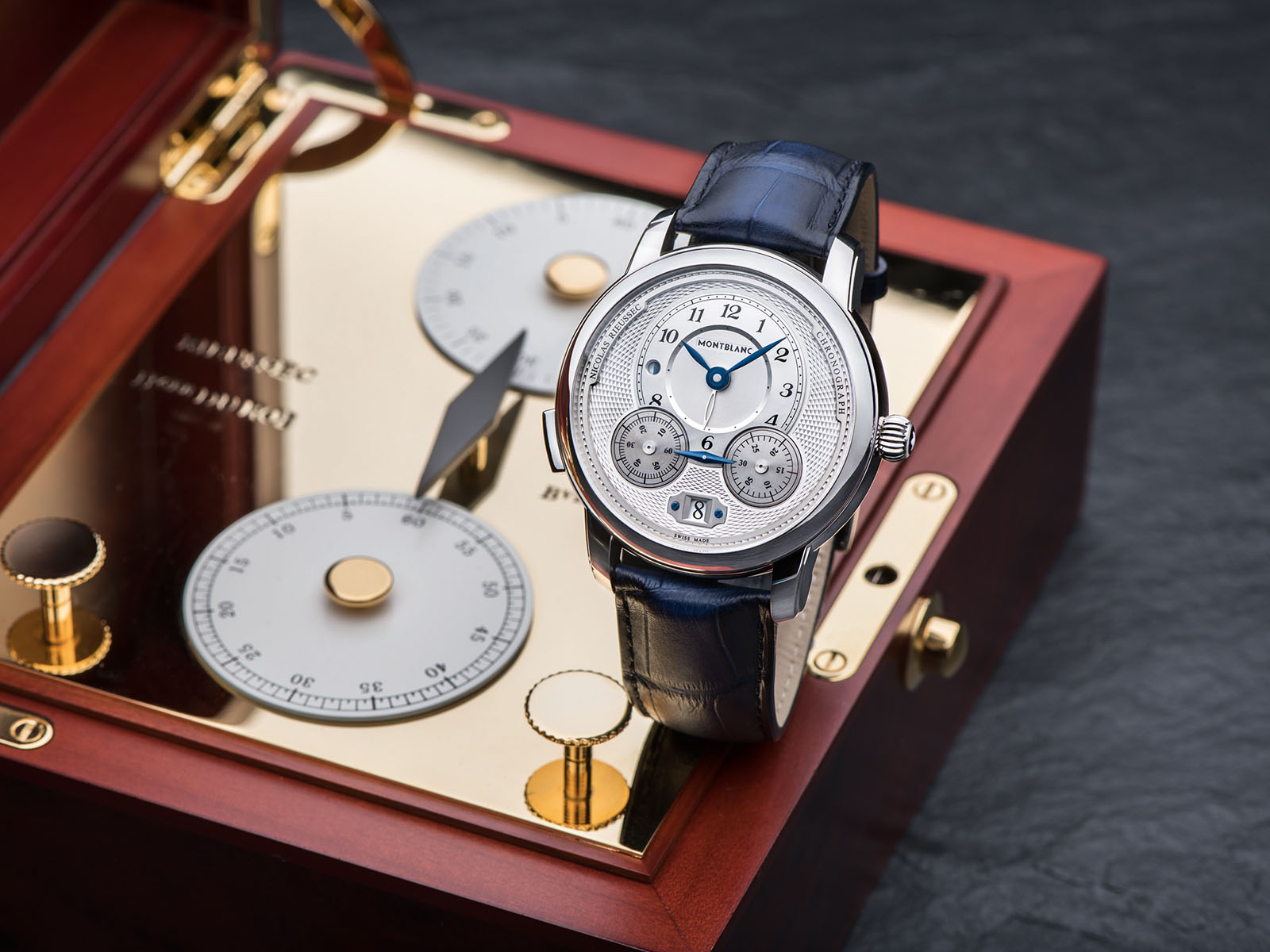 montblanc-star-legacy-rieussec-chronograph-118537-2.jpg