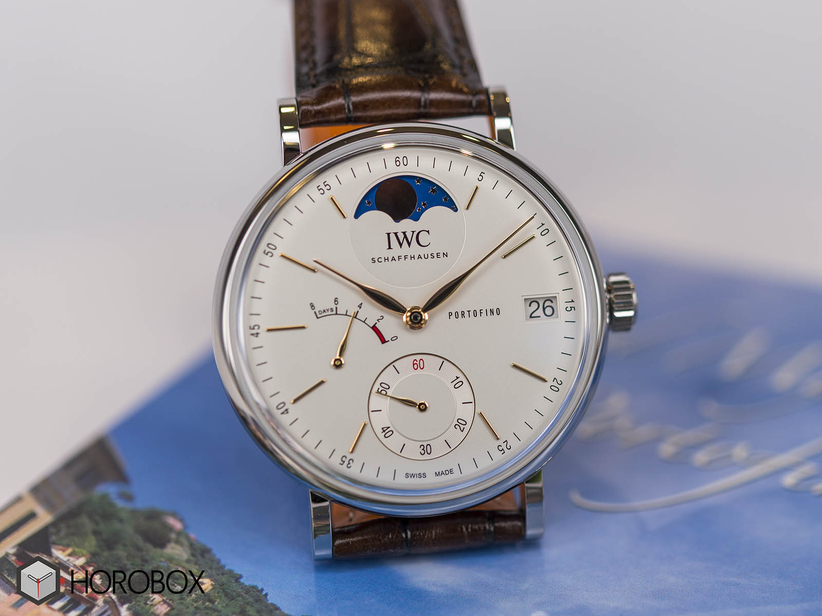 iwc-portofino-hand-wound-moon-phase-iw516401-4-.jpg