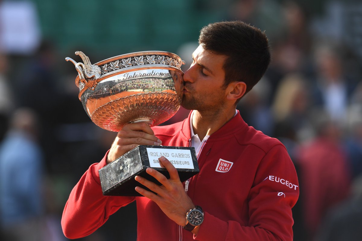 Novak-Djokovic-Roland-Garros-2016-Seiko.jpg