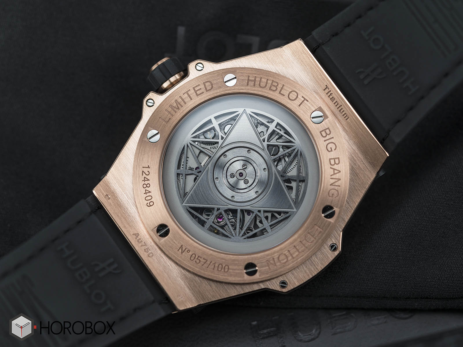 Hublot-Big-Bang-Sang-Bleu-18K-King-Gold-8.jpg