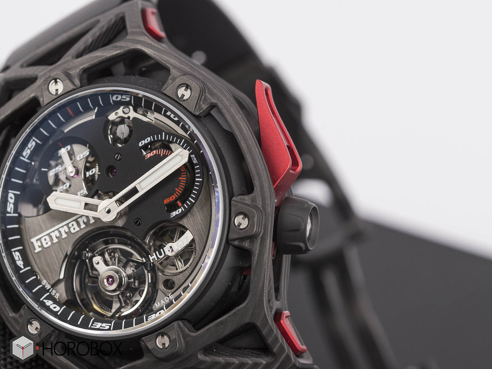 hublot-techframe-ferrari-70-years-tourbillon-chronograph-2-.jpg