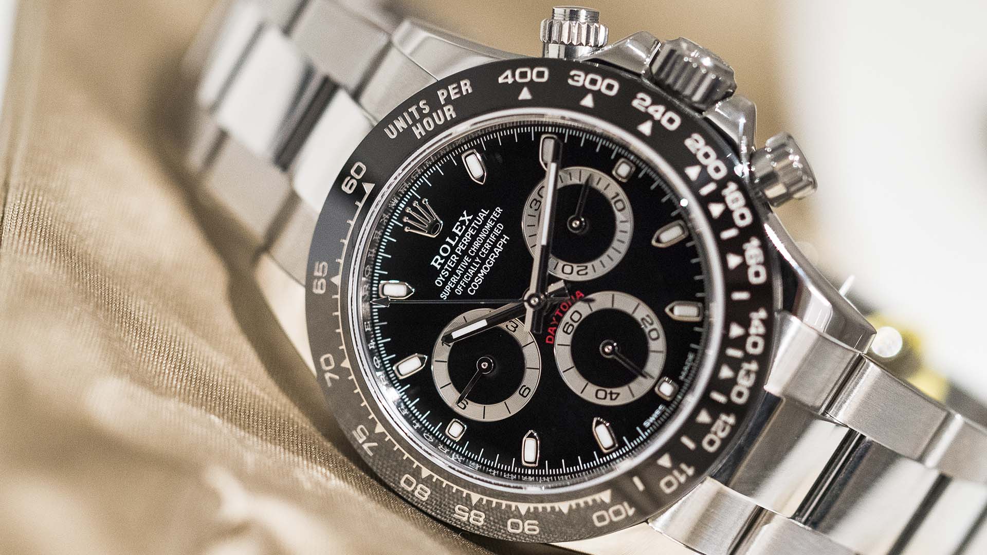 Rolex_COSMOGRAPH_DAYTONA_116500LN.jpg