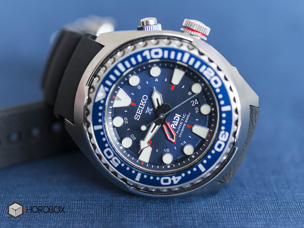 seiko-prospex-padi-kinetic-gmt-diver-sun065-2-.jpg