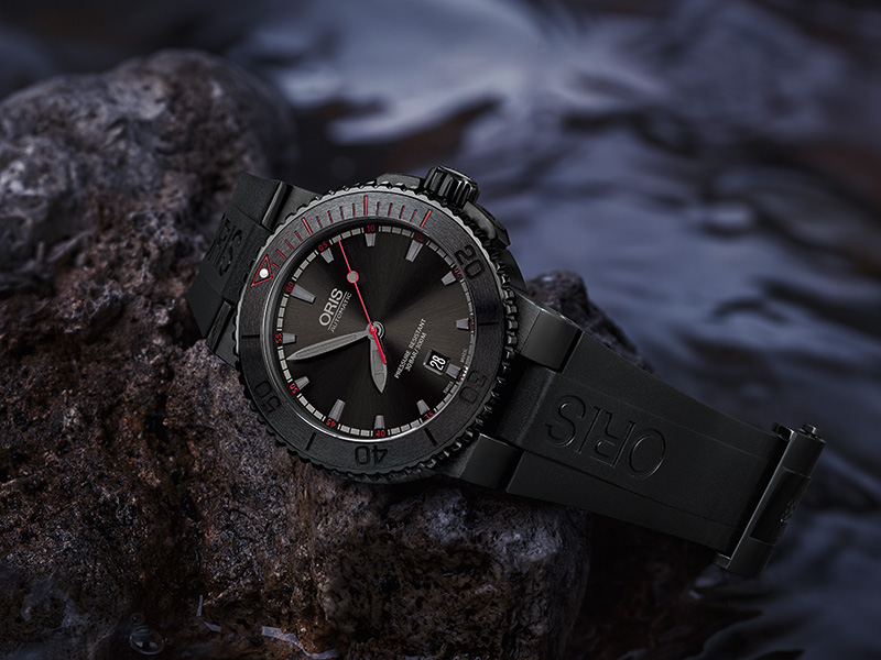 Oris-El-Hierro-Limited-Edition-Diver-1.jpg