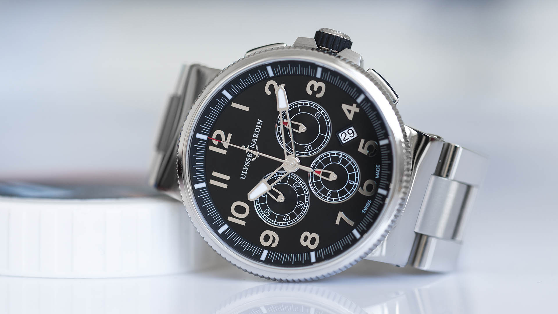 Ulysse-Nardin-Marine-Chronograph-Manufacture-1.jpg