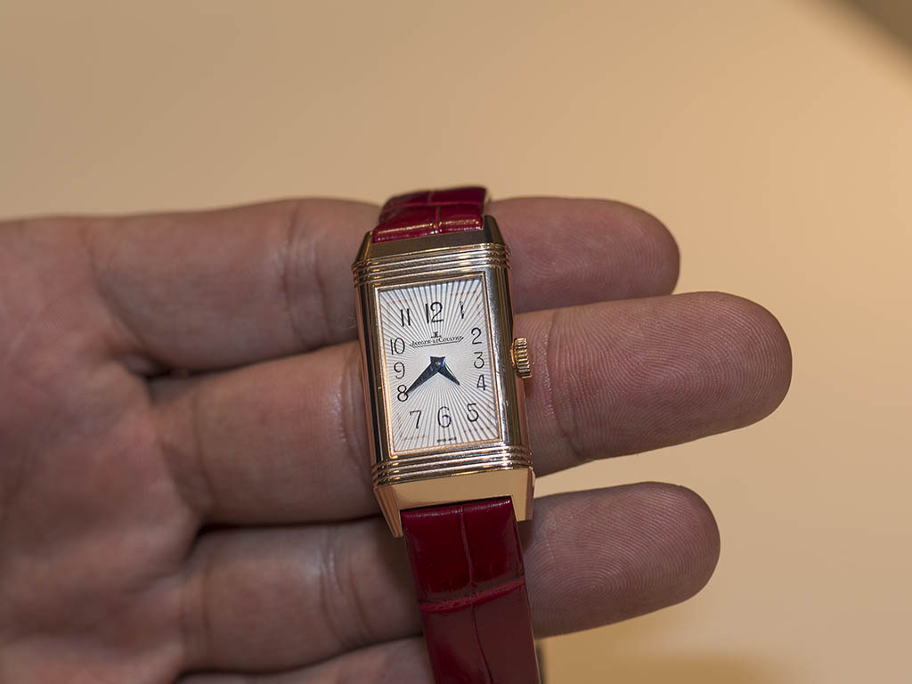 Jaeger-LeCoultre-Reverso-One-Duetto-Moon-3352420-1.jpg