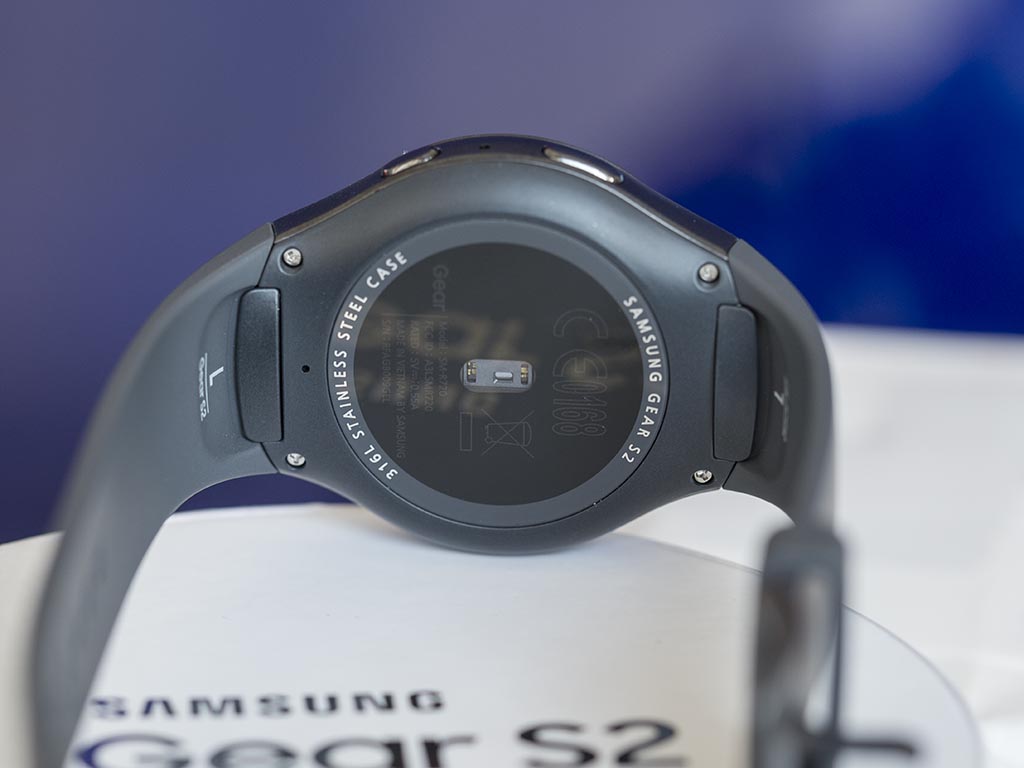 Samsung_Gear_S2-6-.jpg