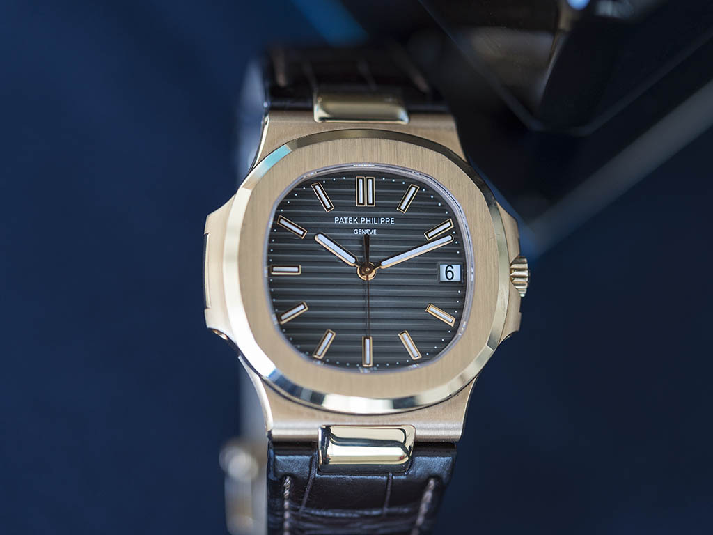 patek_philippe_nautilus_5711R-001_4.jpg