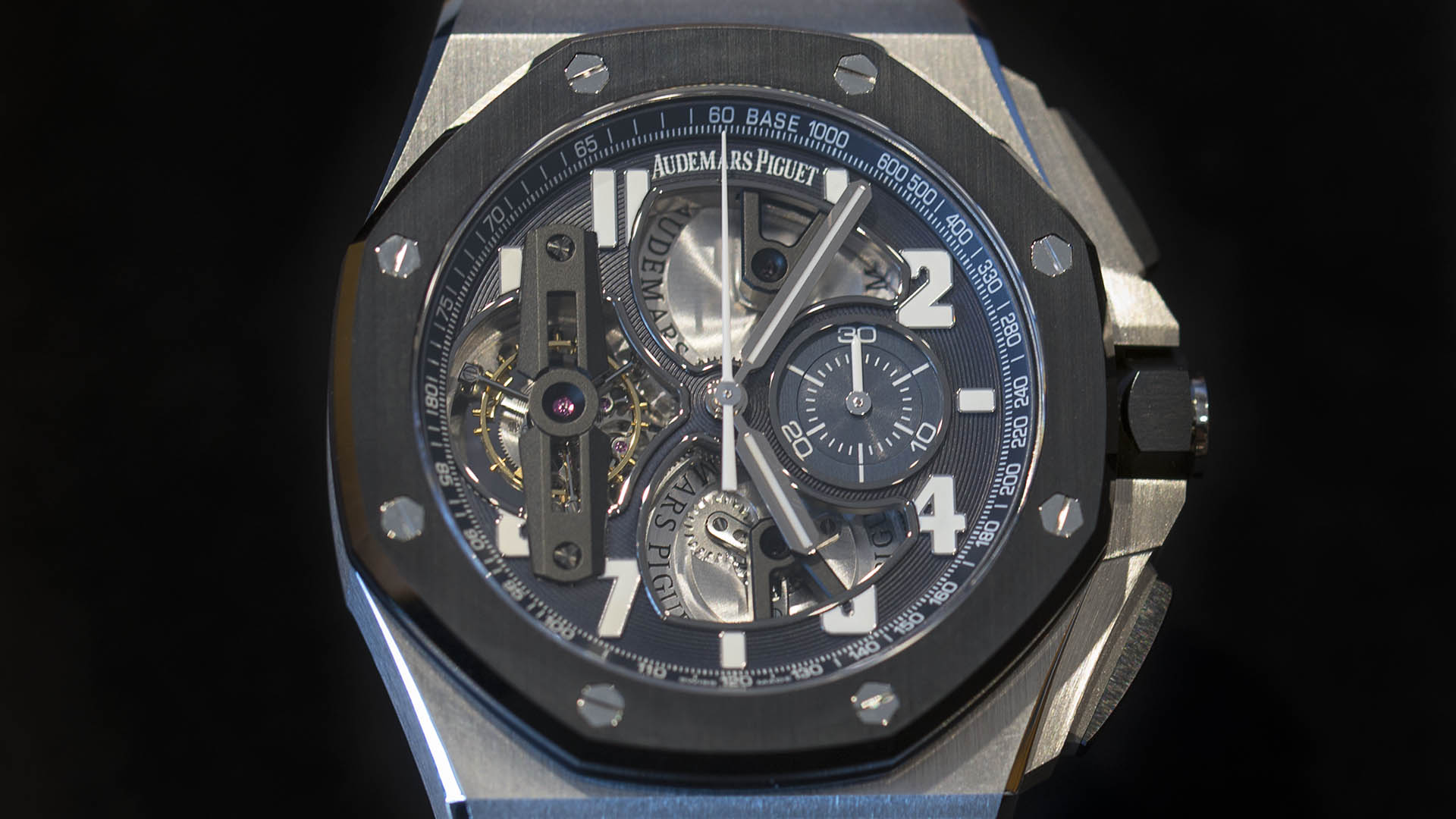 ROYAL_OAK_OFFSHORE_TOURB-LLON_CHRONOGRAPH_26388PO-OO-D027CA-01_1.jpg