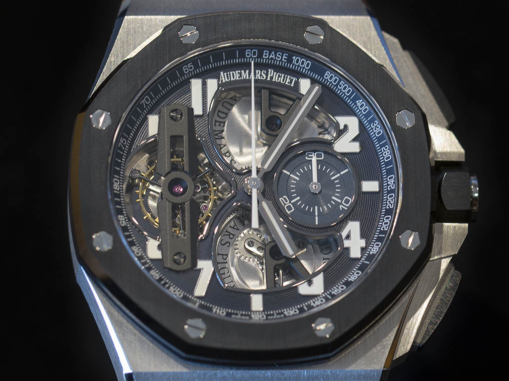 ROYAL_OAK_OFFSHORE_TOURB-LLON_CHRONOGRAPH_26388PO-OO-D027CA-01_4.jpg