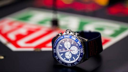 Yeni Model: TAG Heuer Formula 1 Red Bull Racing Chronograph