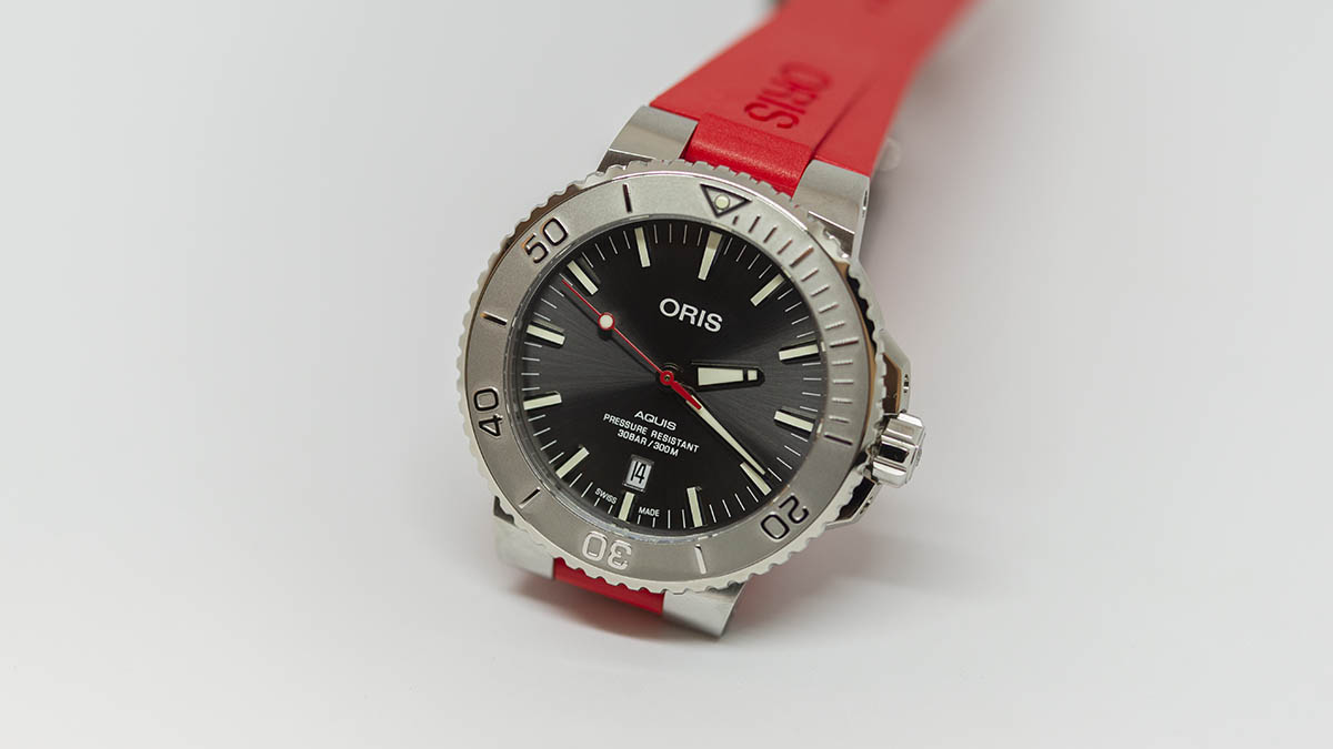 Oris Aquis Date Relief (Ref. 01 733 7730 4153-07 4 24 66EB)