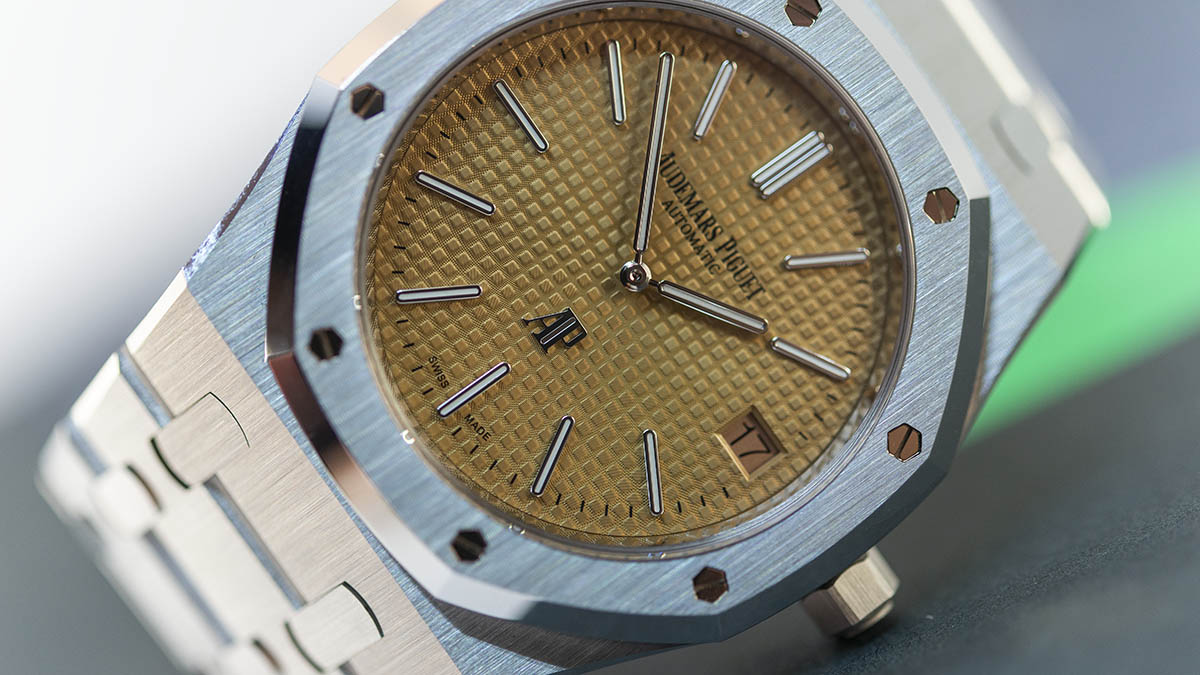 Audemars Piguet Royal Oak “Jumbo” Extra-Thin (Ref. 15202BC.OO.1240BC.01)