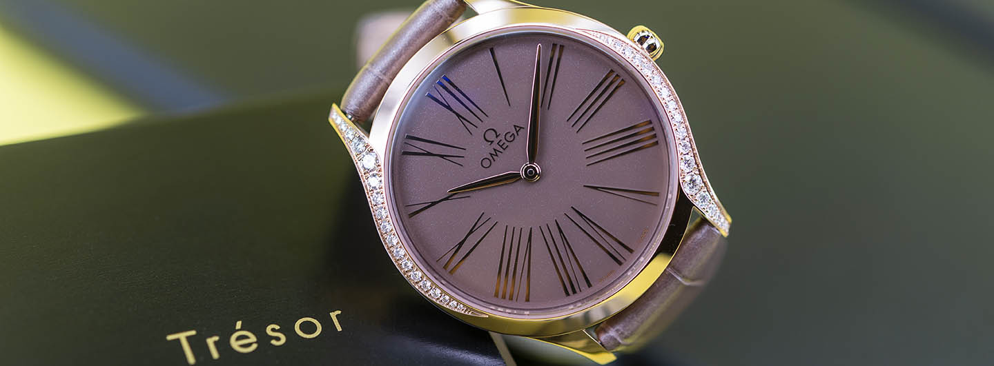 Omega Tresor Ladies 18K Sedna Gold Ref. 428.58.36.60.13.001