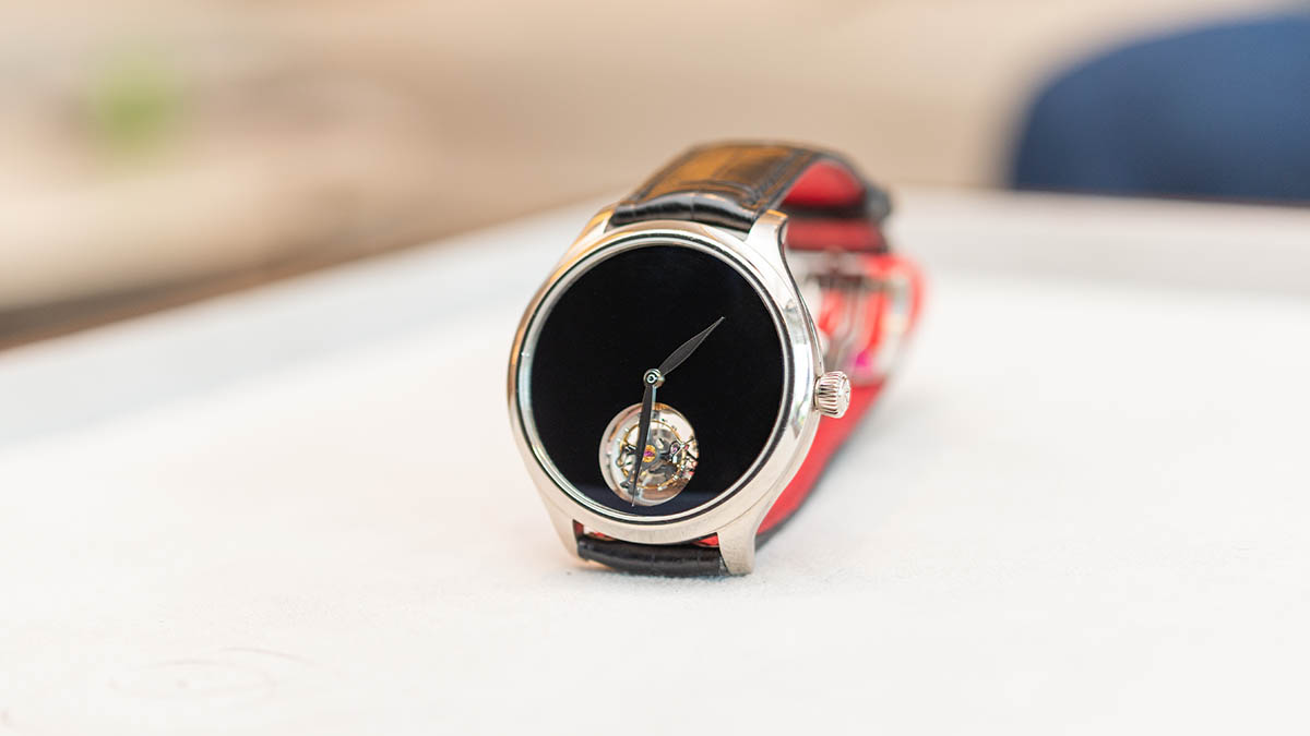 H. Moser & Cie. Endeavour Tourbillon Concept Vantablack (Ref. 1804-0212)